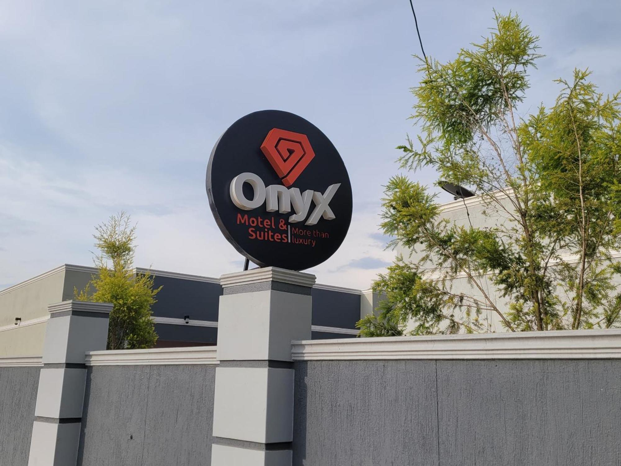 Onyx Motel And Suites Mbarara Exterior photo